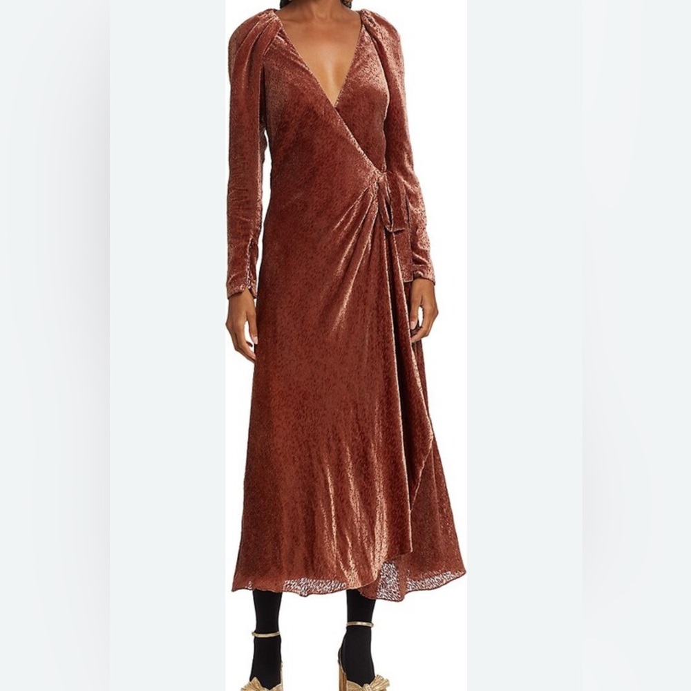 TANYA TAYLOR
Laureen Velvet Wrap Dress brand new with tags
Size 10